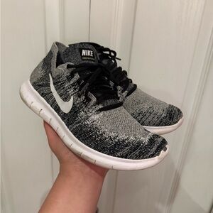 EUC Nike free knit runners